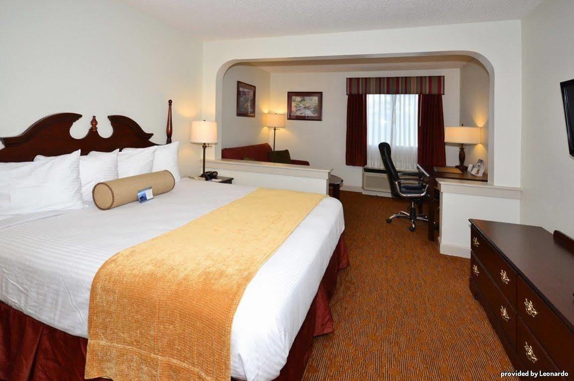 Best Western Cypress Creek Hotel Biloxi Room photo